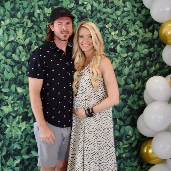 Meet your Posher, Jenna - Picture 1 of 3